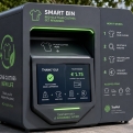 EU gaat inwoners betalen voor het recyclen van oude kleding via nieuw Smart Bin-project